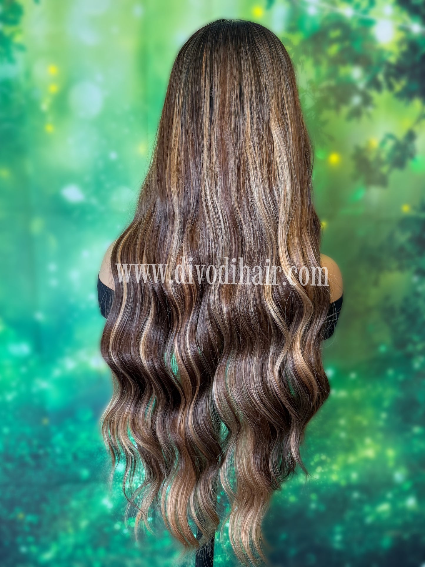28" Brown Highlighted Wig – Open Weft Cap- DH312